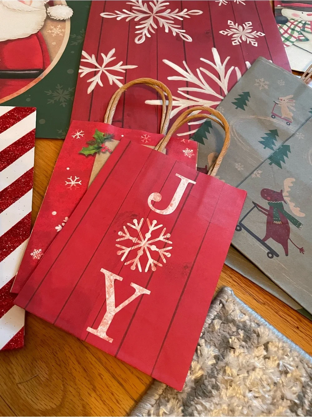 Christmas Gift Bags / Paper / 10 Assorted patterns & sizes as shown